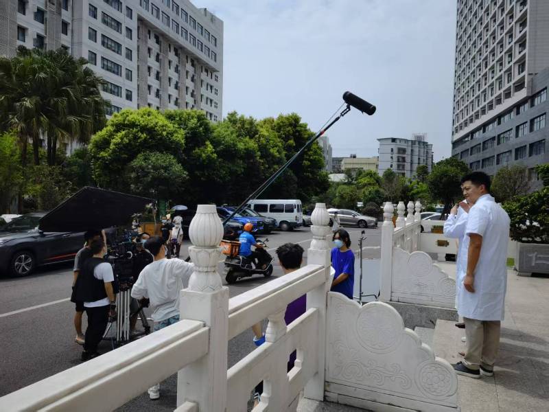 大新县广告片拍摄公司低成本实现高规格制作的诀窍
